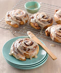 Annie's Organic Cinnamon Rolls with Icing, Refrigerated Dough, 5 Rolls, 17.5 oz