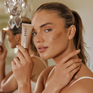 Bali Body Bronzing Serum Hydrating with Hyaluronic Acid & Vitamin E Anti-Aging Skin Bronzing Serum for Face Lightweight, Non-Greasy, Buildable Skin Tint Cruelty- (30 ml / 1.01 fl oz)