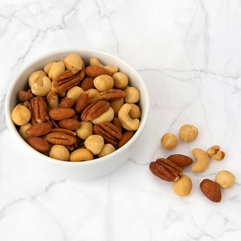 JaybeeÃƒÂ¢Ã¢â€šÂ¬Ã¢â€žÂ¢s Raw Deluxe Mixed Nuts Unsalted 3 Pound ÃƒÂ¢Ã¢â€šÂ¬Ã¢â‚¬Å“ Almonds, Cashews, Pecans, Walnuts, Brazil Nuts & Macadamias ÃƒÂ¢Ã¢â€šÂ¬Ã¢â‚¬Å“ Natural Fresh Variety in Resealable Bulk Bag