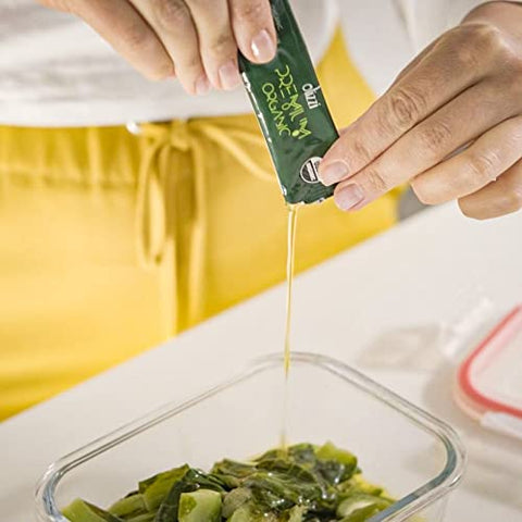 Olive Oil Packets - Olizzi Premium Organic Extra Virgin, New Harvest, Award Winning, Early Harvest, Cold Pressed, USDA Organic Certified, Single Serve, Mini, Salad Dressing To Go, Individual, Travel Size, 25 Single Use Packs (0.34 Fl Oz / Unit)
