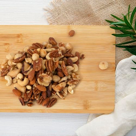 JaybeeÃƒÂ¢Ã¢â€šÂ¬Ã¢â€žÂ¢s Raw Deluxe Mixed Nuts Unsalted 3 Pound ÃƒÂ¢Ã¢â€šÂ¬Ã¢â‚¬Å“ Almonds, Cashews, Pecans, Walnuts, Brazil Nuts & Macadamias ÃƒÂ¢Ã¢â€šÂ¬Ã¢â‚¬Å“ Natural Fresh Variety in Resealable Bulk Bag
