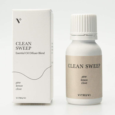 Vitruvi Clean Sweep, Refreshing Essential Oil Blend, 100% Pure Pine, Lemon and Clove Oil (0.5 fl.oz)