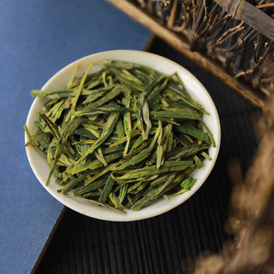 Fullchea - Longjing Tea - Dragonwell Tea - Chinese Green Tea Loose Leaf - Toasty Bean Aromatic - Lung Ching Dragon Well (8.8oz / 250g)
