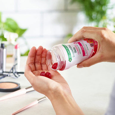 Nature's Bounty Beautiful Skin Gummies - Pack Of 60 Gummies 30 Day Supply - Including Zinc Vitamins C & E Biotin & Hyaluronic Acid - Support Your Beauty Routine - Vegan