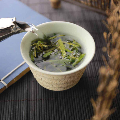 Fullchea - Longjing Tea - Dragonwell Tea - Chinese Green Tea Loose Leaf - Toasty Bean Aromatic - Lung Ching Dragon Well (8.8oz / 250g)
