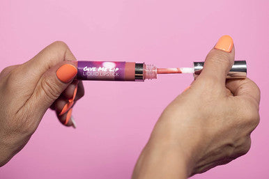 Beth Bender Beauty | Give Me Lip Liquid Lipstick | Piece of Cake | Pink-Beige Lipstick | Long Lasting | Water-Resistant & Smudge Proof | Hydrating | Vitamin E & Avocado Oil | Vivid Colors