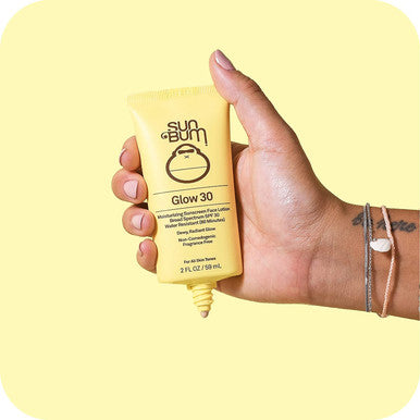 Sun Bum Original SPF 30 Glow Sunscreen Lotion | Vegan and Reef Friendly (Octinoxate & Oxybenzone Free) Broad Spectrum Moisturizing UVA/UVB Sunscreen Lotion with Vitamin E | 2 oz