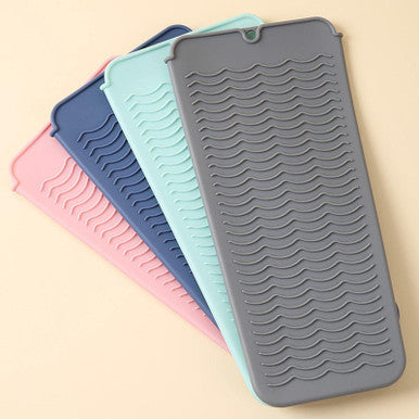 THE STYLE SUTRAÃƒâ€šÃ‚Â® Silicone Heat Resistant Mat Pouch for Curling Iron Hair Straightener Barber Gray| Hair Care & Styling | Straightening & Curling Irons