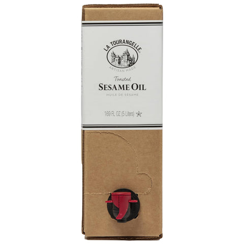 La Tourangelle, Virgin Macadamia Oil, High Smoke Point for Cooking, SautÃƒÆ’Ã‚Â©, Stir-Fry, Roasting, Baking, Face and Hair, Buttery Mild Taste, Cold-Pressed, 8.45 fl oz