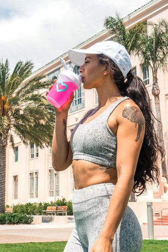 SkinnyFit Super Shaker Bottle 20oz. BPA free with Mixing Grid Technology, Leak Proof, Cup Holder Compatible, Perfect for Pre- and Post-Workout Protein Shakes