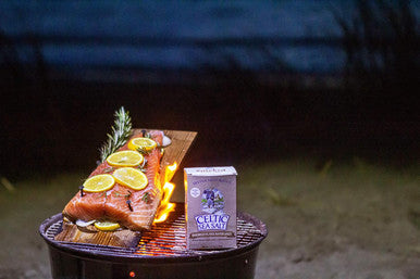 Celtic Sea Salt d Flake Salt 5.3 Oz (150 G) Natural Slowly d Over Oak Handcrafted Gourmet Salt Flakes Salty 5.3 Oz (Pack of 1)