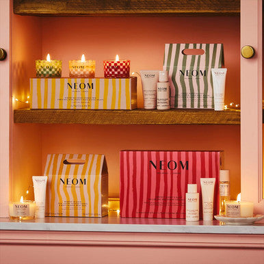 Neom- Energy Bursting Trio Set | Super Shower Power Cleanser, 50Ml, Energy Burst Multi-Mineral Body Milk 30Ml & Super Shower Power Body Polish 30Ml | Christmas